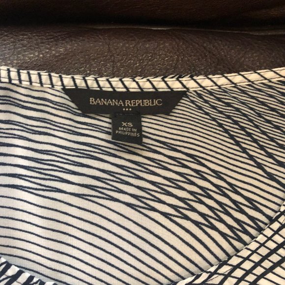 🌺3 for $25🌺 Banana RepSemi Sheer Navy White - Picture 2 of 5